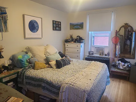 Rented by Douglas Elliman | media 3