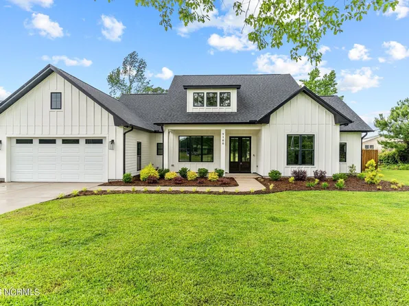 9100 Sue Circle NE, Leland, NC 28451