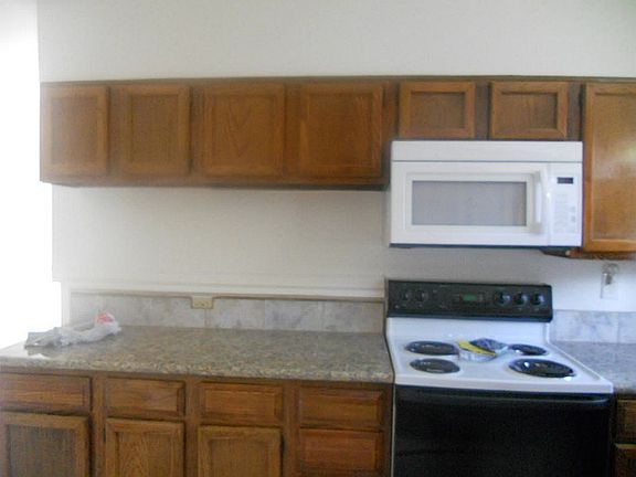 4th image of 11826 Sandpiper Dr