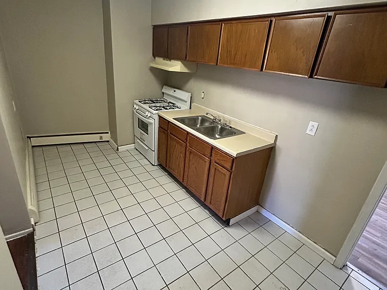 500 Hays Ave #2 — Photo 8