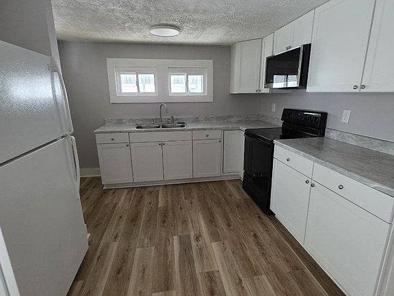 2nd image of 2144 Augusta Rd
