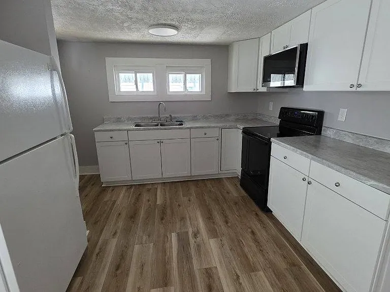 2144 Augusta Rd — Photo 2