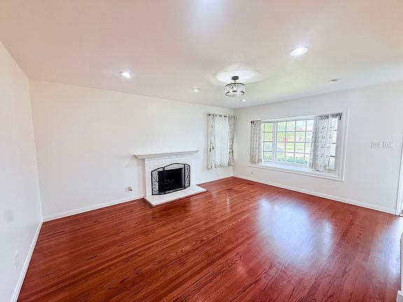 3rd image of 3714 W 226th St