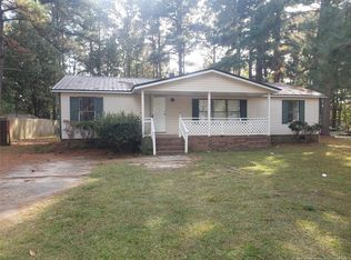 526 Inverary Dr, Raeford, NC 28376