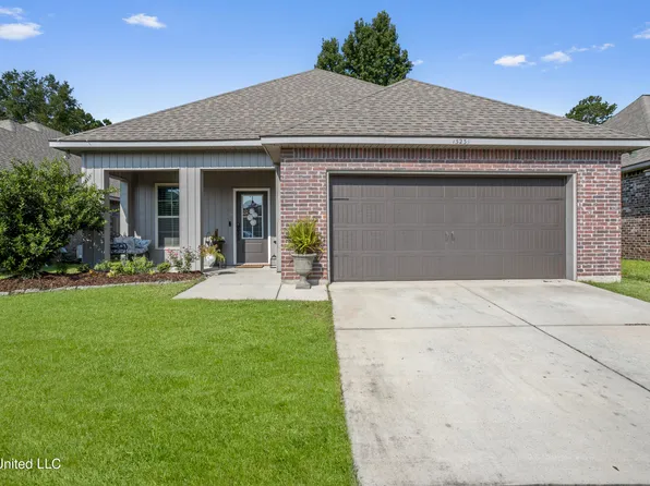 13239 River Bluff Dr, Diberville, MS 39540
