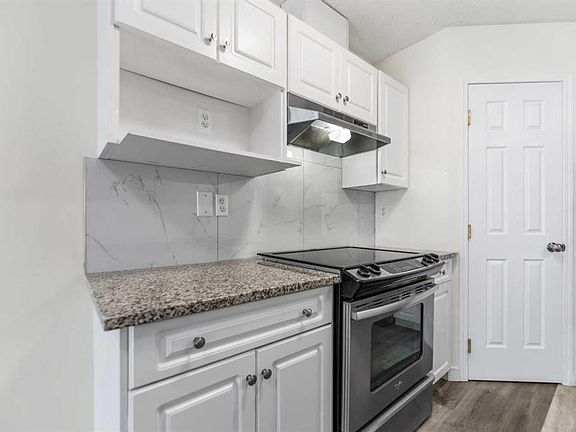 4th image of 290 W Shawville Way SE #410