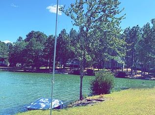 124 E Shenandoah Rd, West End, NC 27376