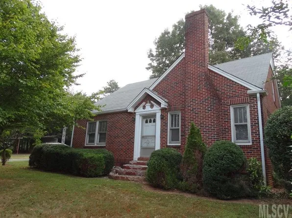 1904 Old Shelby Rd, Hickory, NC 28602