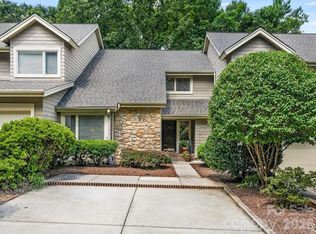 6504 Racquet Wood Ct, Charlotte, NC 28226