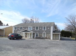 15058 Buchanan Trl E APT 1, Blue Ridge Summit, PA 17214