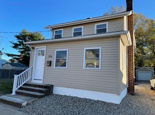 276 1st St #A, Keyport, NJ 07735