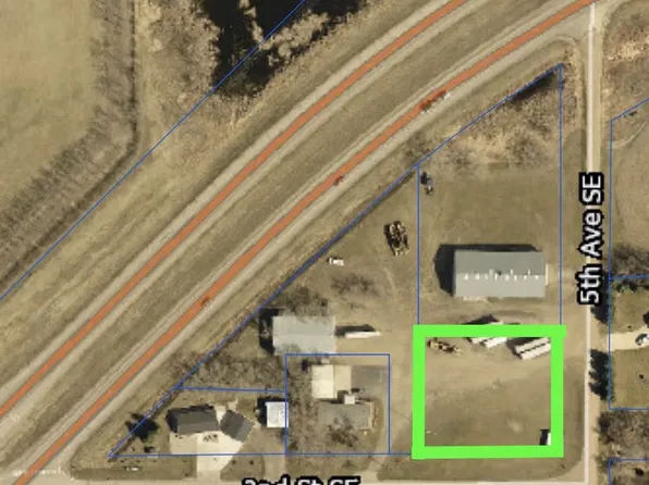 118 5th Ave SE, Surrey, ND 58785