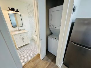 16 W Mission St #20, Santa Barbara, CA 93101