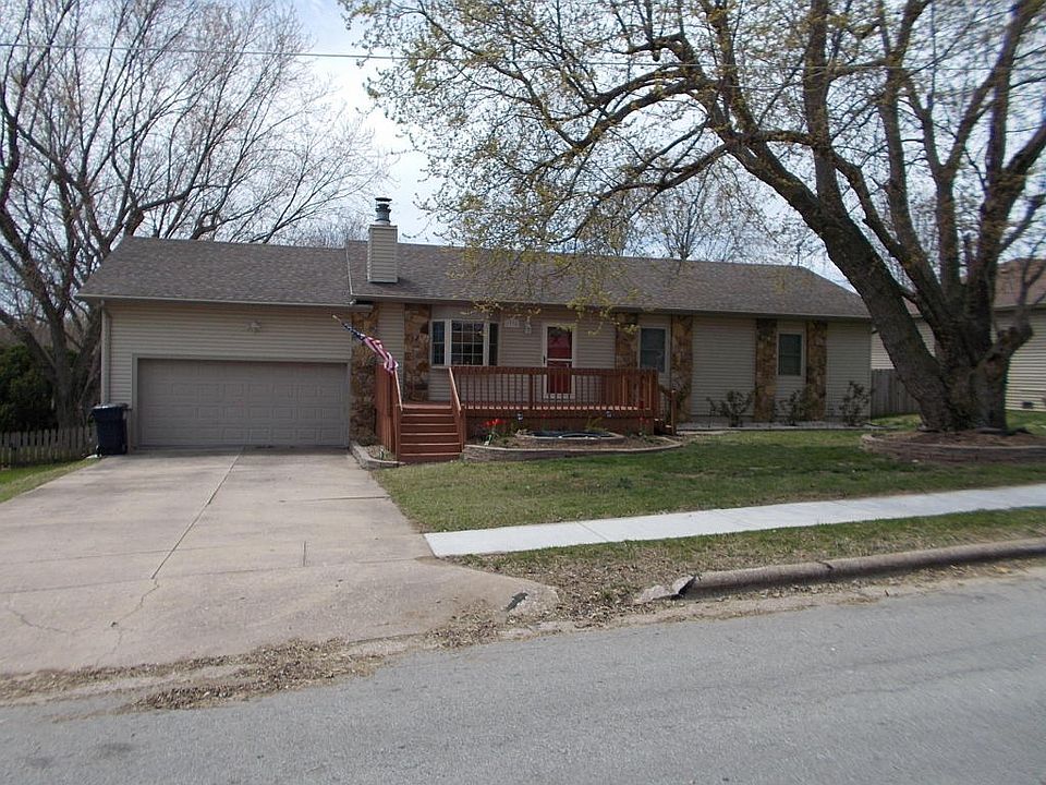 1st image of 1938 E Stoneridge Dr