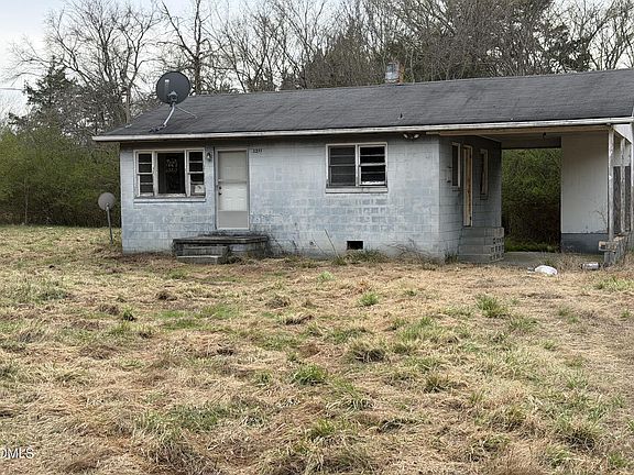 4th image of 3211 Woodsdale Rd