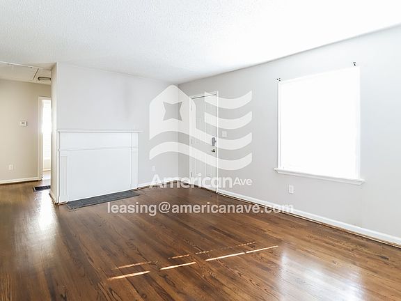 190046_005_wm_-_living_room_13328826.jpg