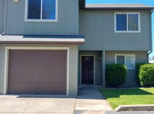 1870 NE Fairview Ave, Grants Pass, OR 97526