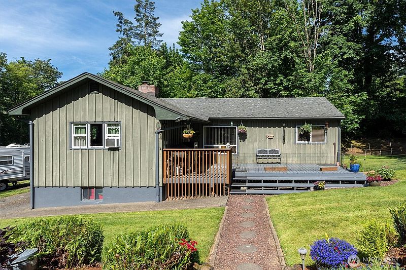 2nd image of 123 Niemi Road