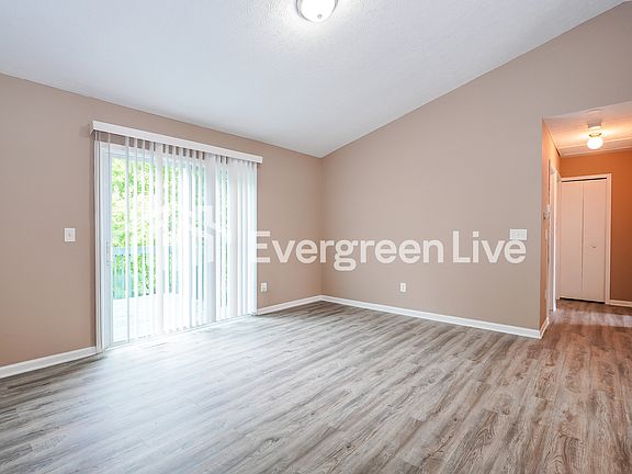 4th image of 2795 Raphael Dr
