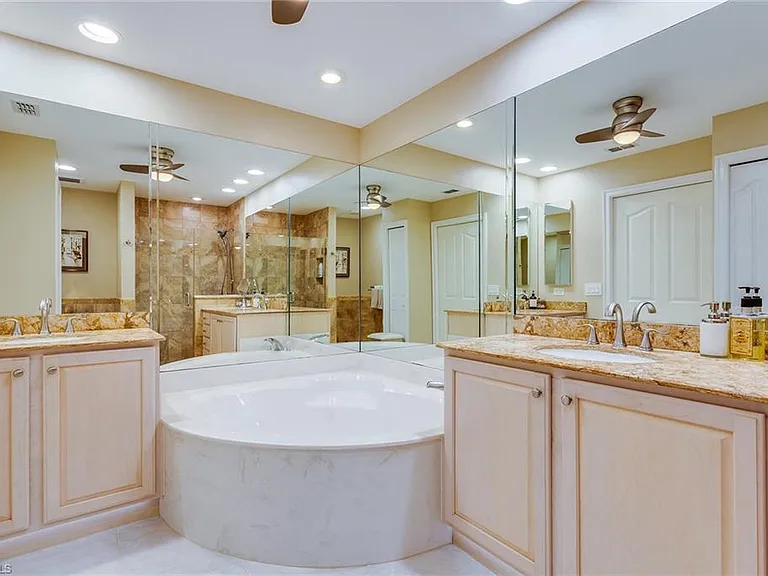 8177 Saratoga Dr #1002 — Photo 17