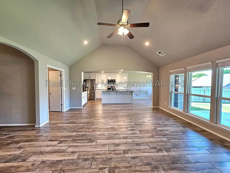 3706 S 13th Pl — Photo 23
