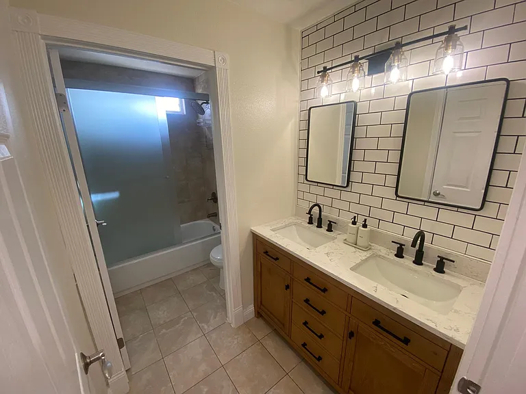 5224 Denny Ave #113 — Photo 9