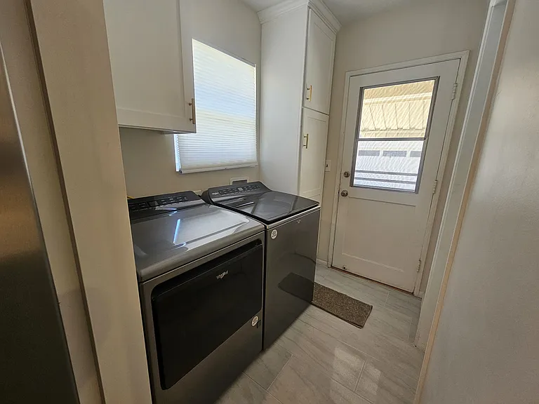 7618 Cleargrove Dr — Photo 13