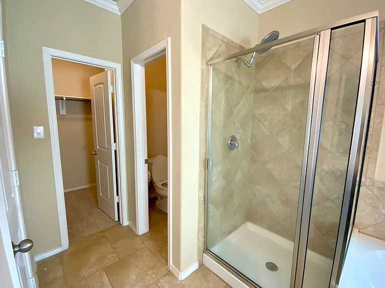 1810 Logan Trl — Photo 22