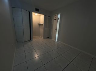 8650 SW 133rd Avenue Rd APT 214, Miami, FL 33183