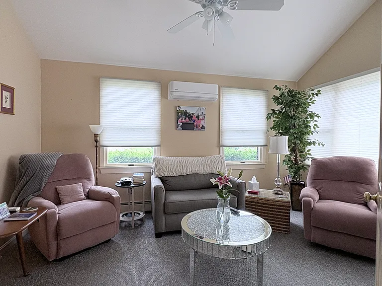 74 Cliff Dr — Photo 7