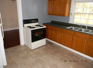 611 Beckner St, Lexington, NC 27292