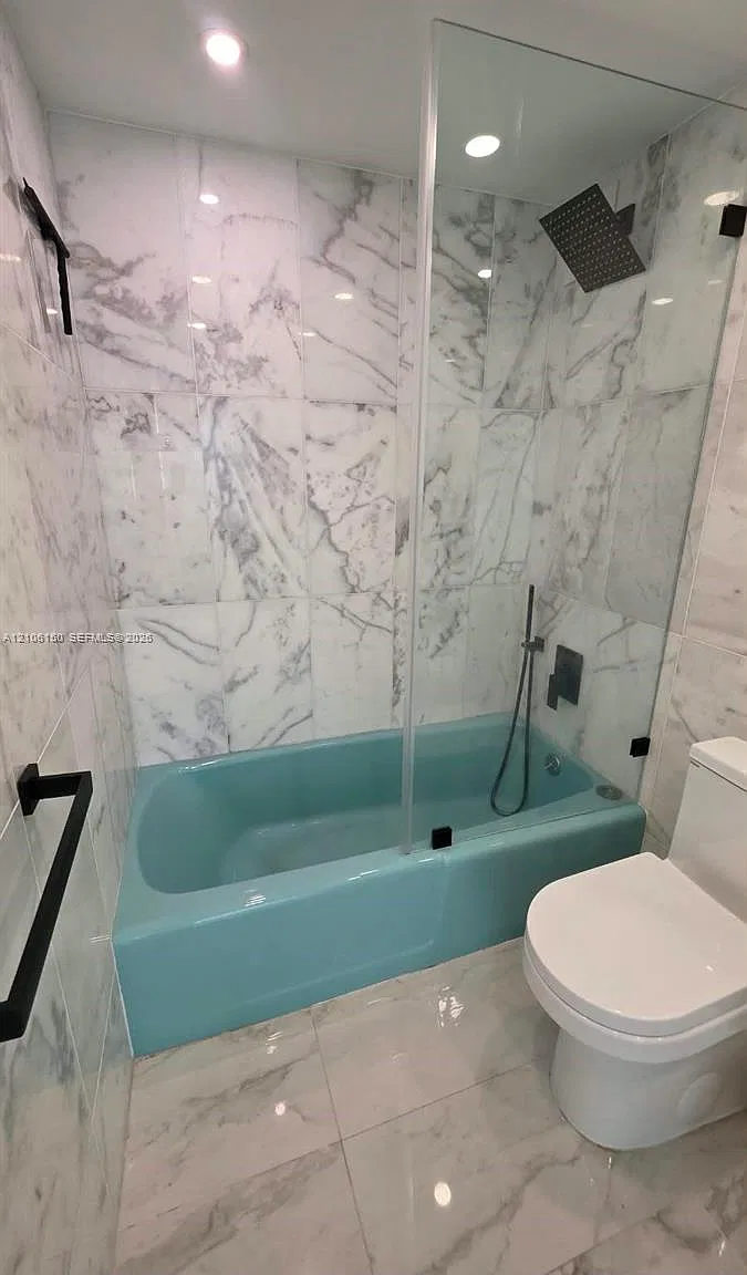 The Presidential Condo — Photo 4