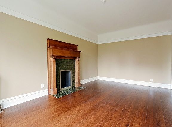 4th image of 5217 S Kenwood Ave APT 3