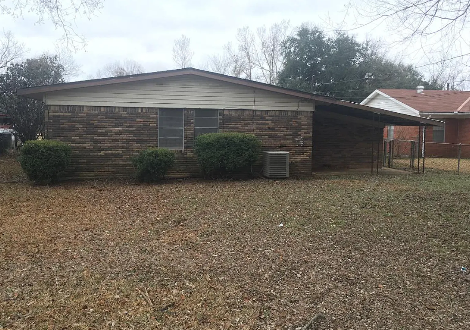 222 Brook Briar Dr — Photo 2