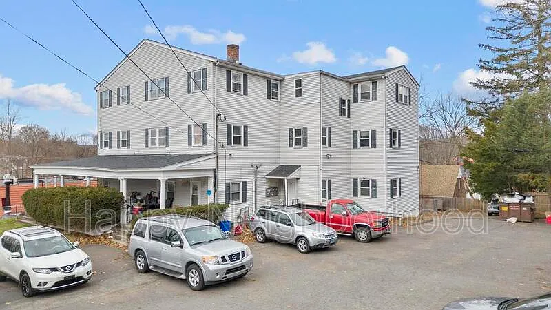16 Atkins St #4