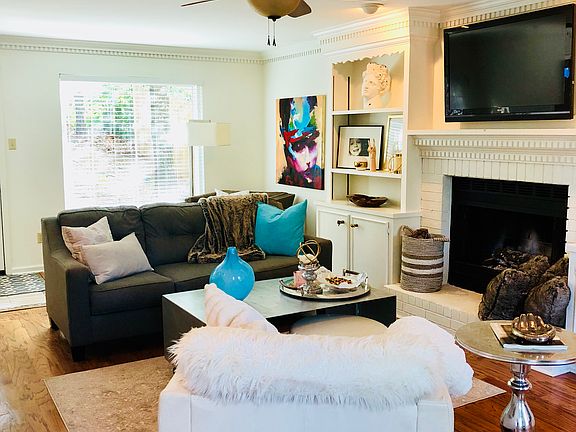 MAIN LIVING AREA
