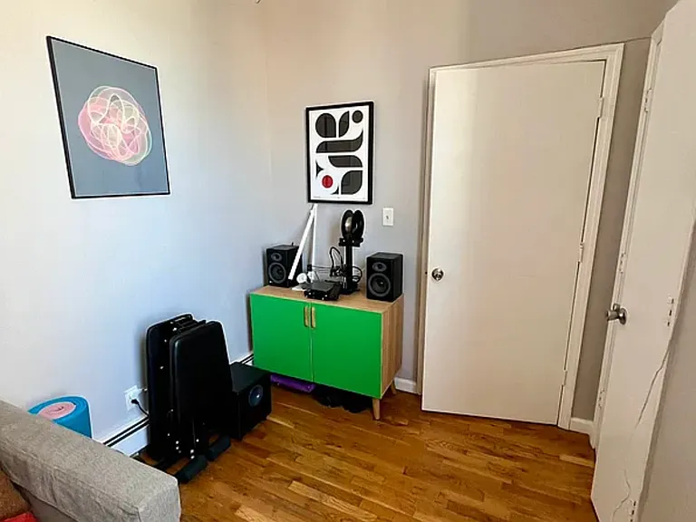 158 Rogers Ave #4C — Photo 10