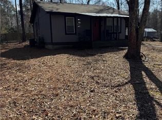 381 Grove Level Rd, Commerce, GA 30529