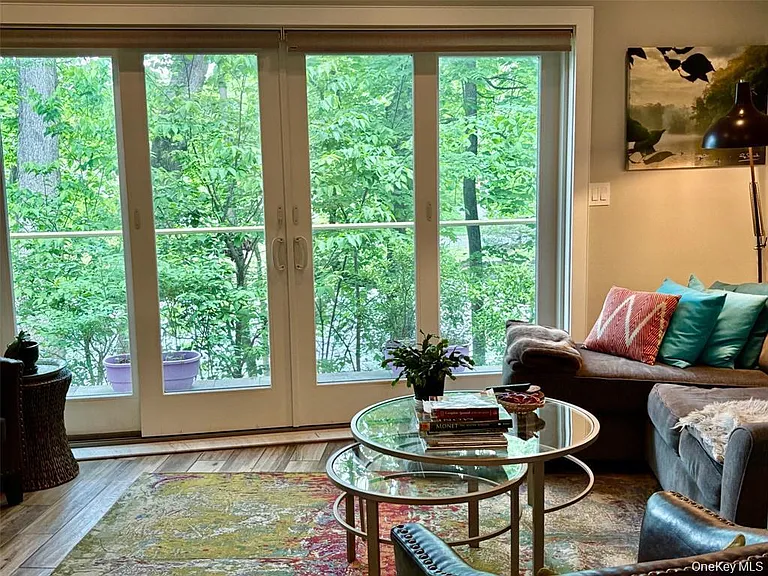 20 High St #LOWER LEVEL — Photo 9