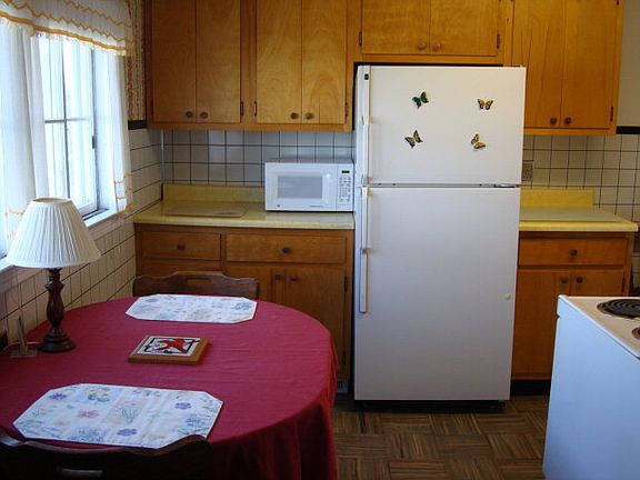 4th image of 155 Saint Lawrence Ave