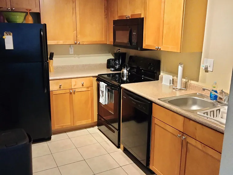 4984 Beach Dr SE #E — Photo 5