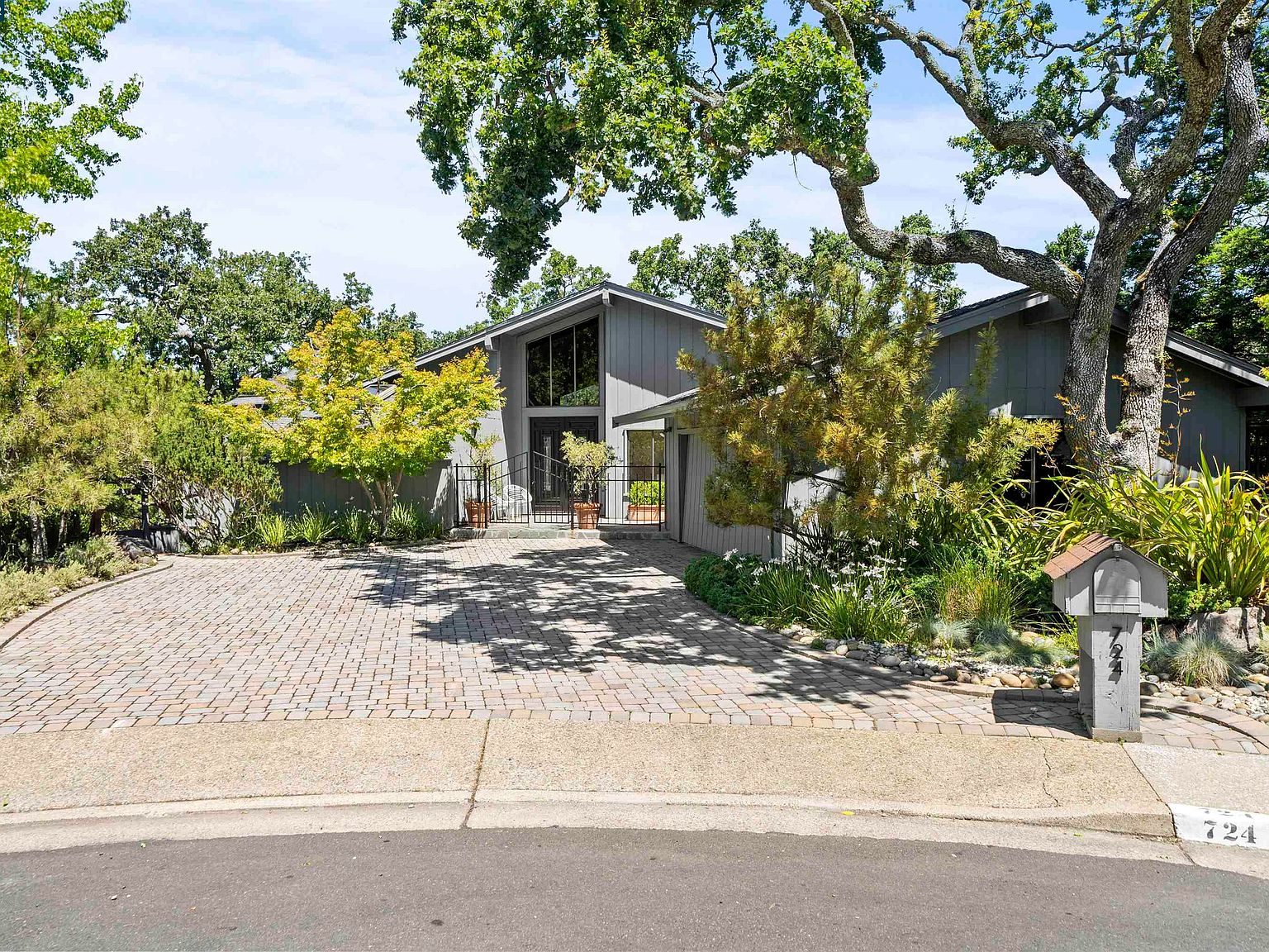 724 Ironbark Ct, Orinda, CA 94563 Zillow