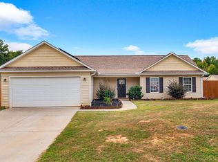 112 Turquoise Dr, Laurens, SC 29360