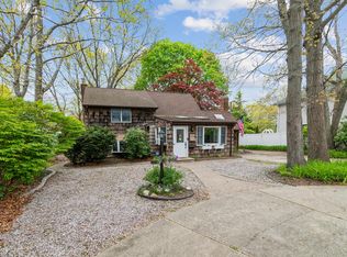 132 Malts Ave, West Islip, NY 11795