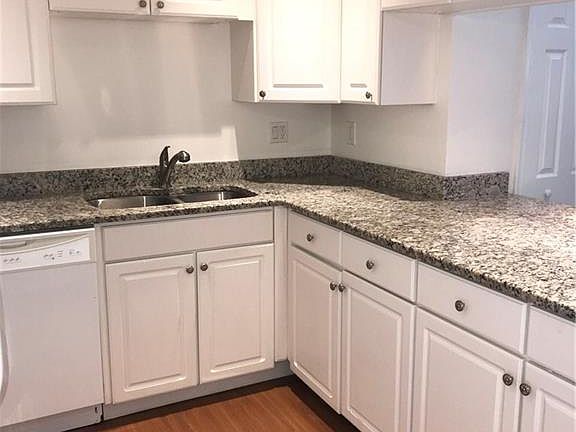 5th image of 1871 NE Media Ave #2