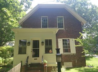 76 Southbourne Rd, Jamaica Plain, MA 02130