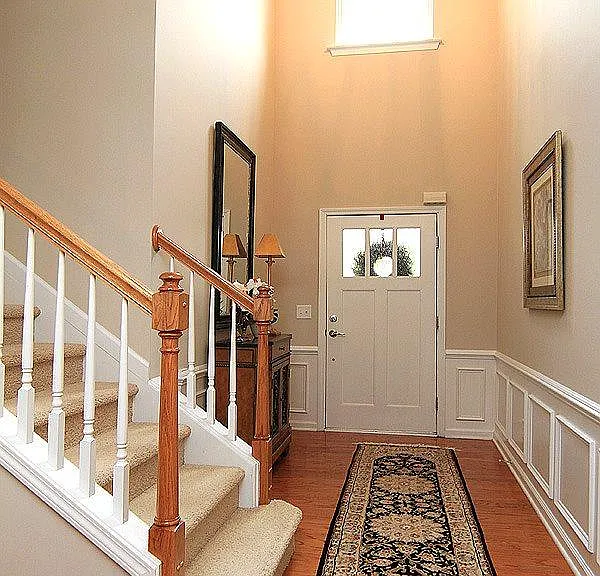 8626 Thunderwood Dr — Photo 2