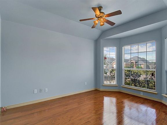 5th image of 12322 Warrenwood Dr