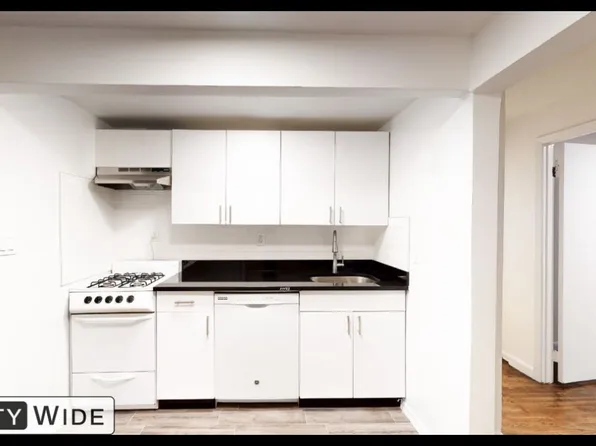 594 Third Avenue image 4 of 7