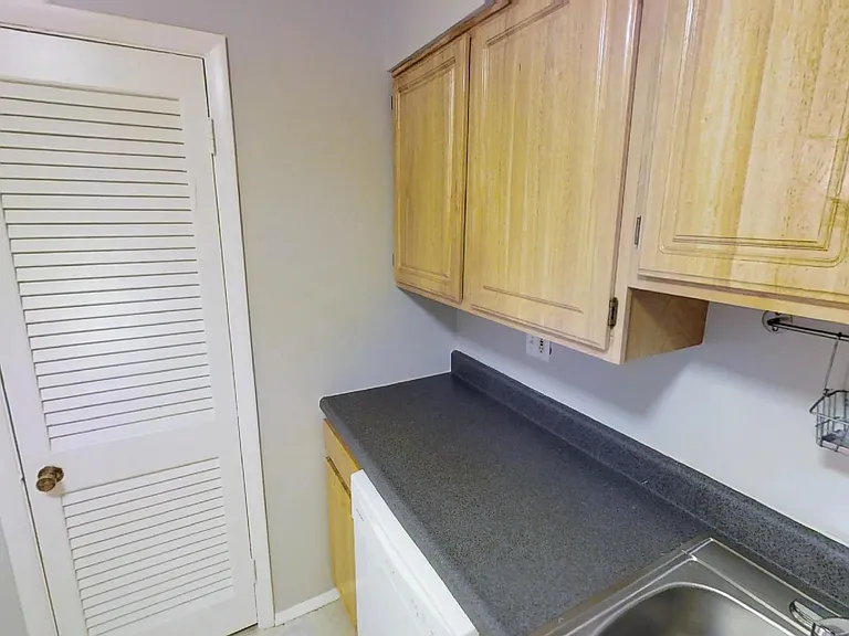 1401 Weldon Pl S — Photo 10